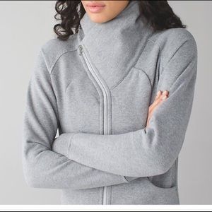 Lululemon Cuddle Up Sweater NWT. Size 6