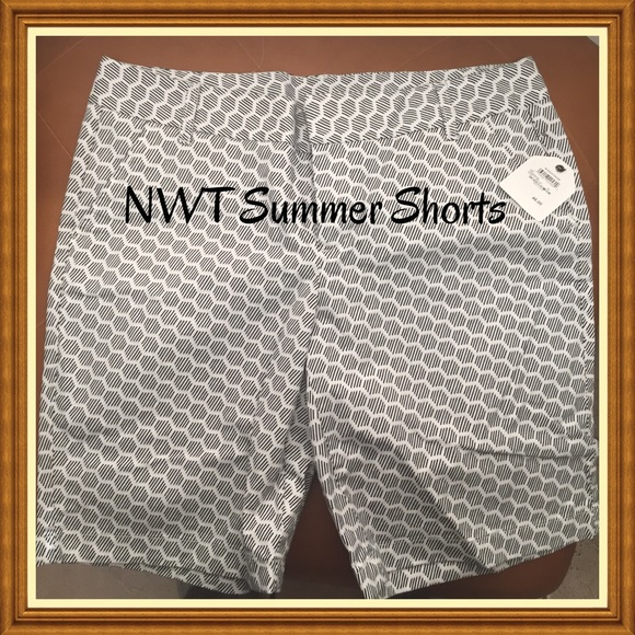 Hot Honeycomb Patterned Shorts 🐝