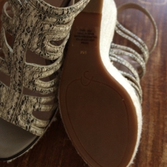 Joan and David Wedge Sandal - Picture 4 of 4