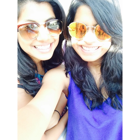 Meet your Posher, Hannah - Picture 2 of 2