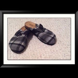 Black and white shoes