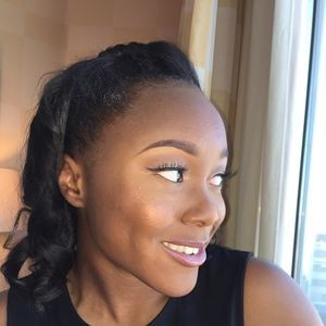 Meet your Posher, Arianna