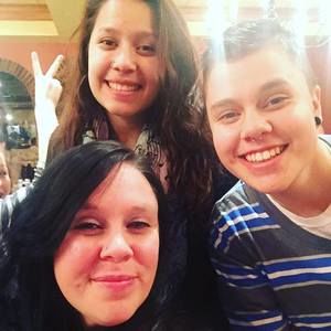 Meet your Posher, Stacy