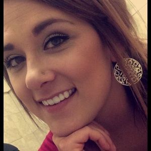 Meet your Posher, Michaela