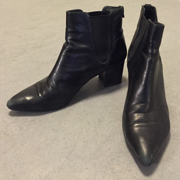 Black pointed ankle boots