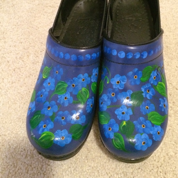 painted danskos