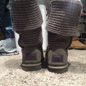 Women's Ugg Grey Cardy Boots (size 9)