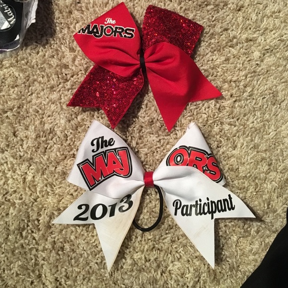 Two majors bows