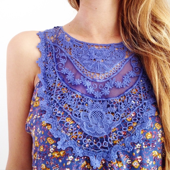 floral lace dress - Picture 4 of 5