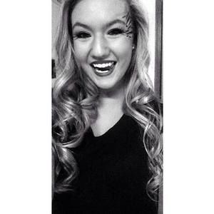 Meet your Posher, Madelyn