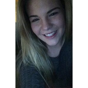 Meet your Posher, Makenzie