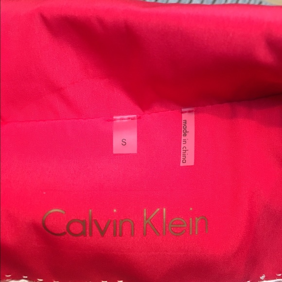 Calvin Klein red trench coat - Picture 2 of 3