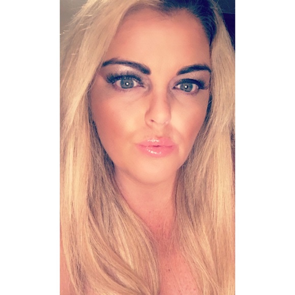 Meet your Posher, Jamie lee - Picture 2 of 2