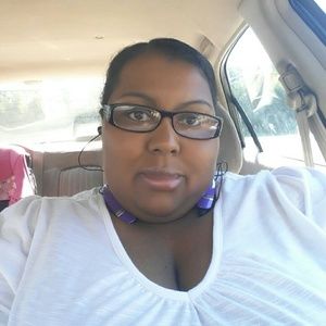 Meet your Posher, Lynette