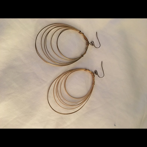 Gold wire earrings!