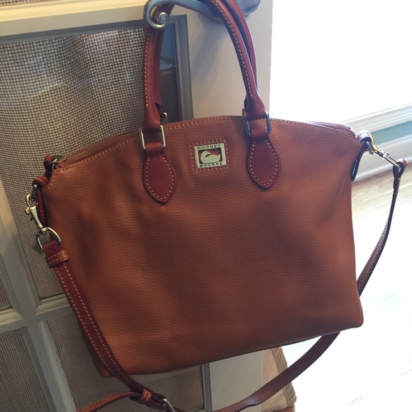 Dooney and Bourke purse