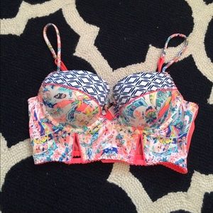 Very Sexy push-up balconet and long-sleeve tee