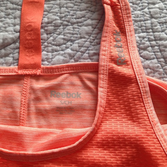 NWOT Light orange Reebok tank - Picture 3 of 3