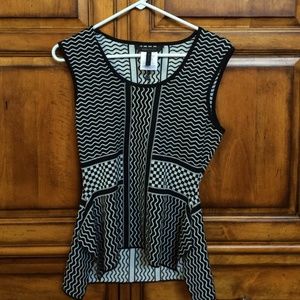 NWT. KARLYN PEPLUM KNIT JACQUARD TOP