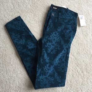 Hudson Midrise Nico Super Skinny Velveteen Pant