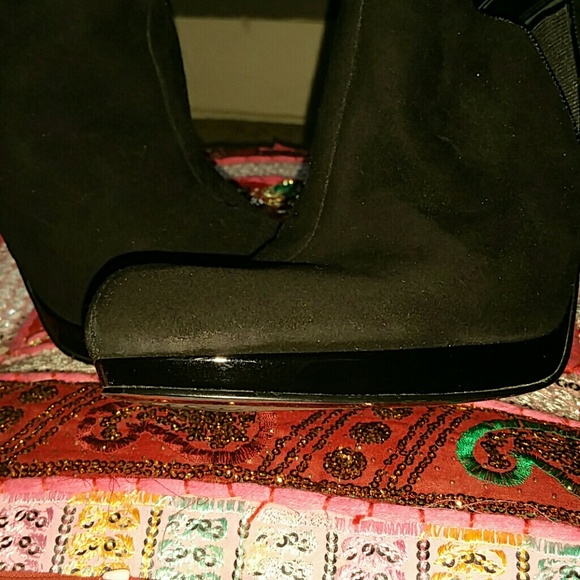 Ultra Suede Booties - Picture 3 of 4