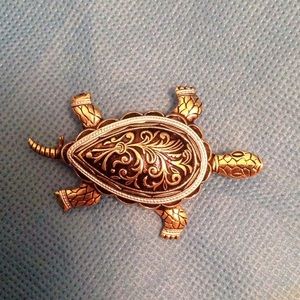 Gold Turtle Pin
