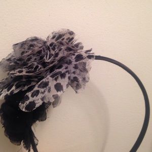 Gray and black flower headband
