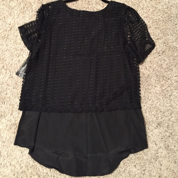 Last one Closeout! New black Crochet Layered Top - Picture 4 of 4