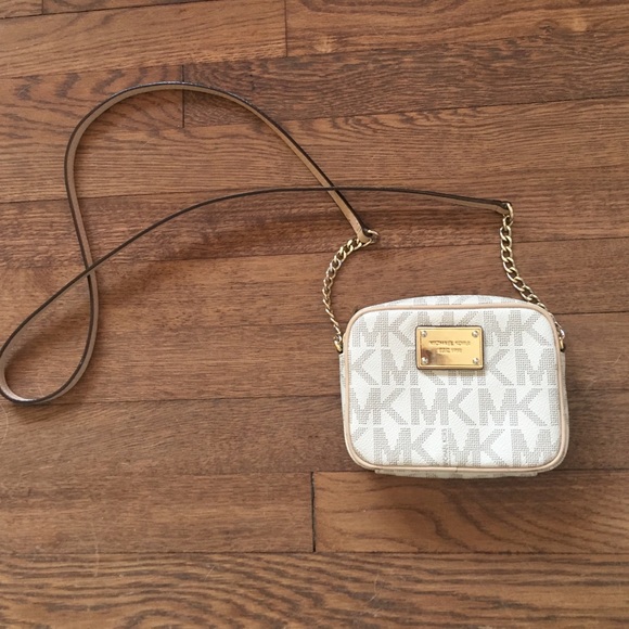 Authentic Michael Kors small cross body bag