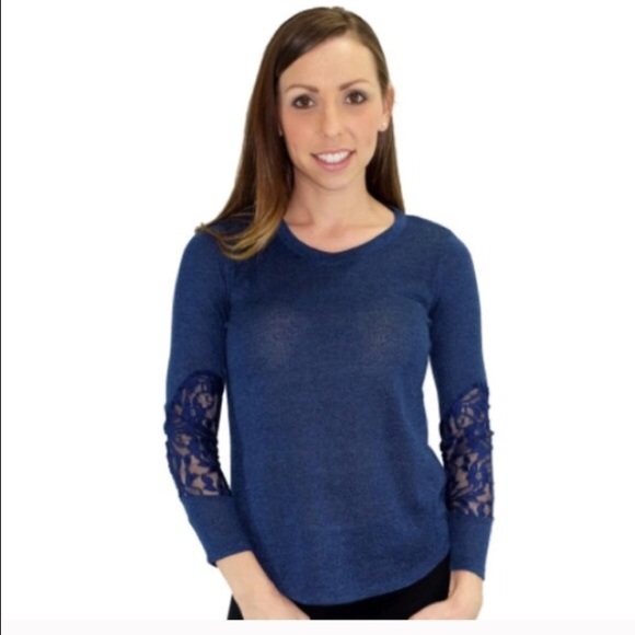 Relished Jacinthe Navy  Lace Sleeve Top - Picture 1 of 4