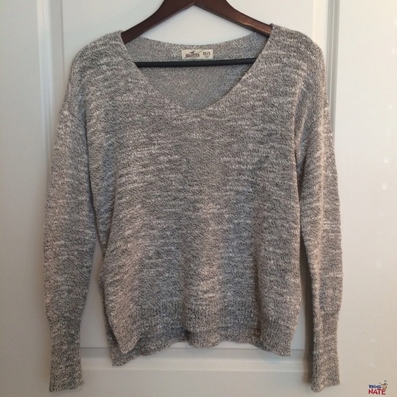 Hollister Gray sweater