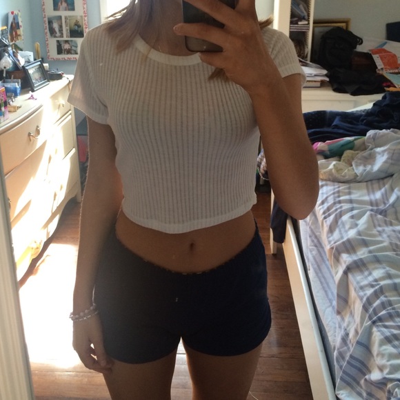 SOLD Forever 21 White Crop Top - Picture 4 of 4