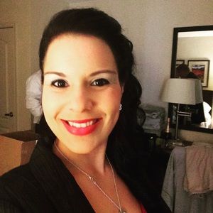 Meet your Posher, Vanessa