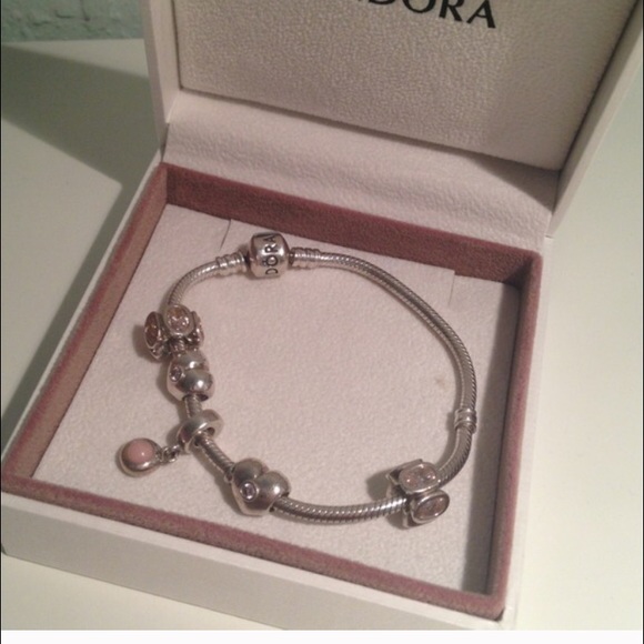 *Authentic* Pandora Bracelet