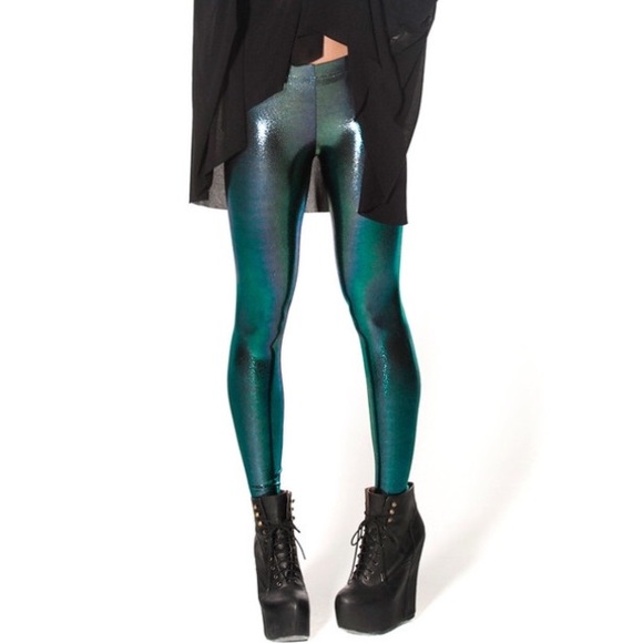 🔮ISO Following BlackMilk Pieces !🔮