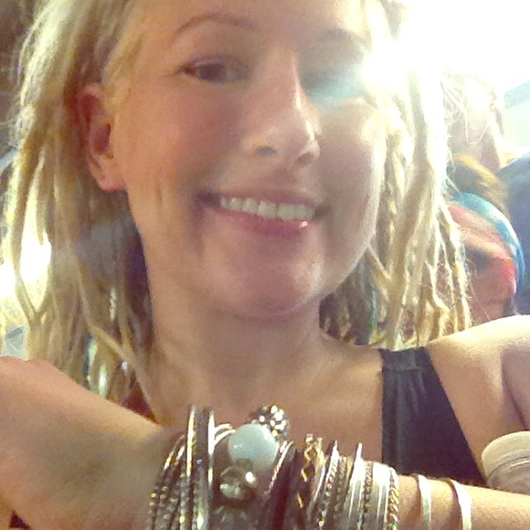 Meet your Posher, Colleen - Picture 3 of 3