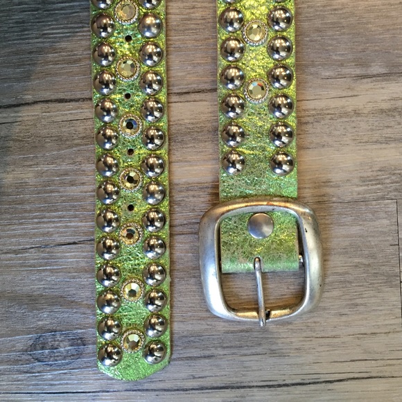 Leathrock stud and crystal belt - Picture 4 of 4