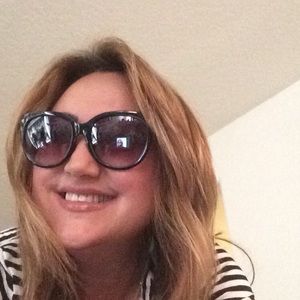 Meet your Posher, Pamela