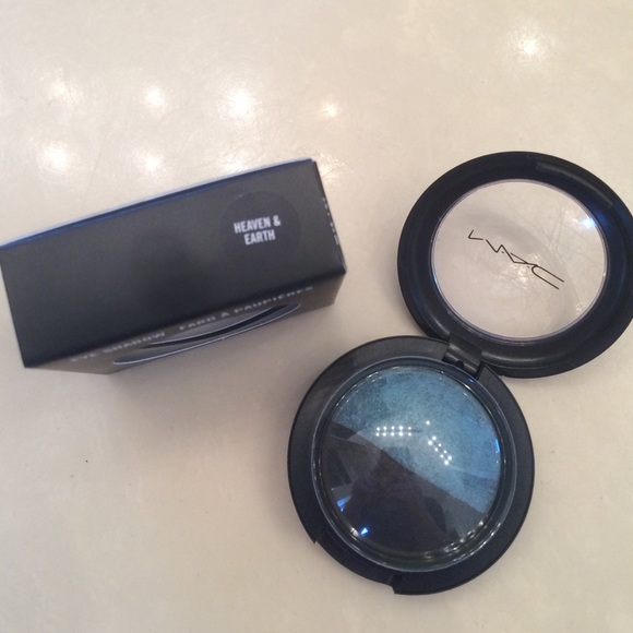 ⬇️FINAL PRICE ⬇️BNIB! M•A•C "heaven & earth"