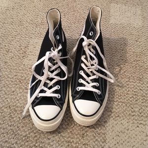 Black and white converse