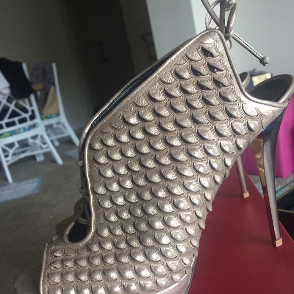 Salvatore Ferragamo Stilettos- Unique - Picture 2 of 4