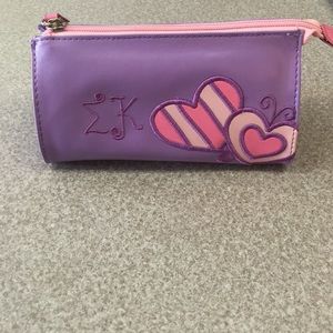 EK Cosmetic bag (3 available) EK Cosmetic bag (3 available)