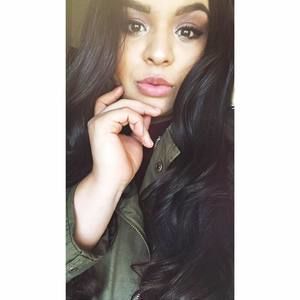 Meet your Posher, Cassandra