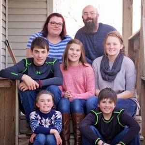 Meet your Posher, Leanna