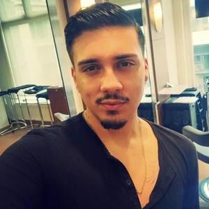 Meet your Posher, Ricky