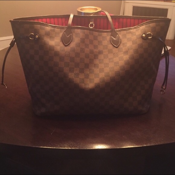 Authentic LV Never Full tote
