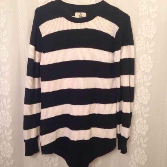 UNIF Black and White Side Zip Sweater
