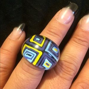 Geometric multi color ring