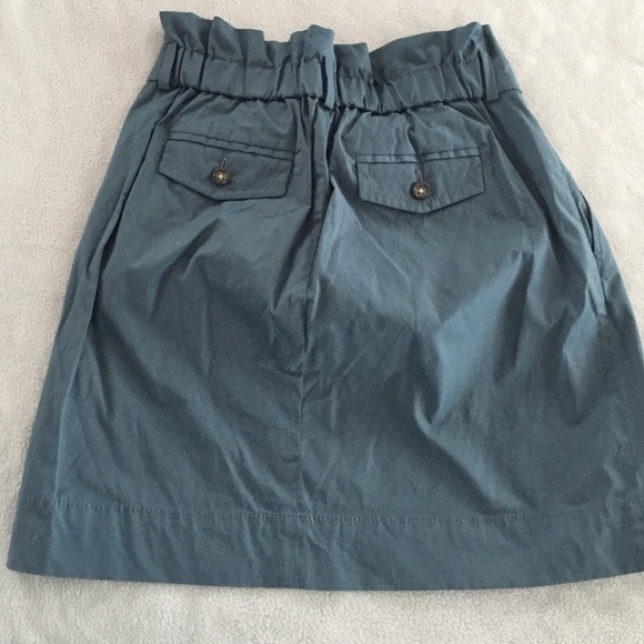 Like new Banana Republic spring Skirt - Picture 3 of 3