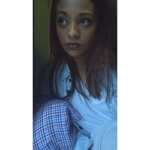 Meet your Posher, Brenna